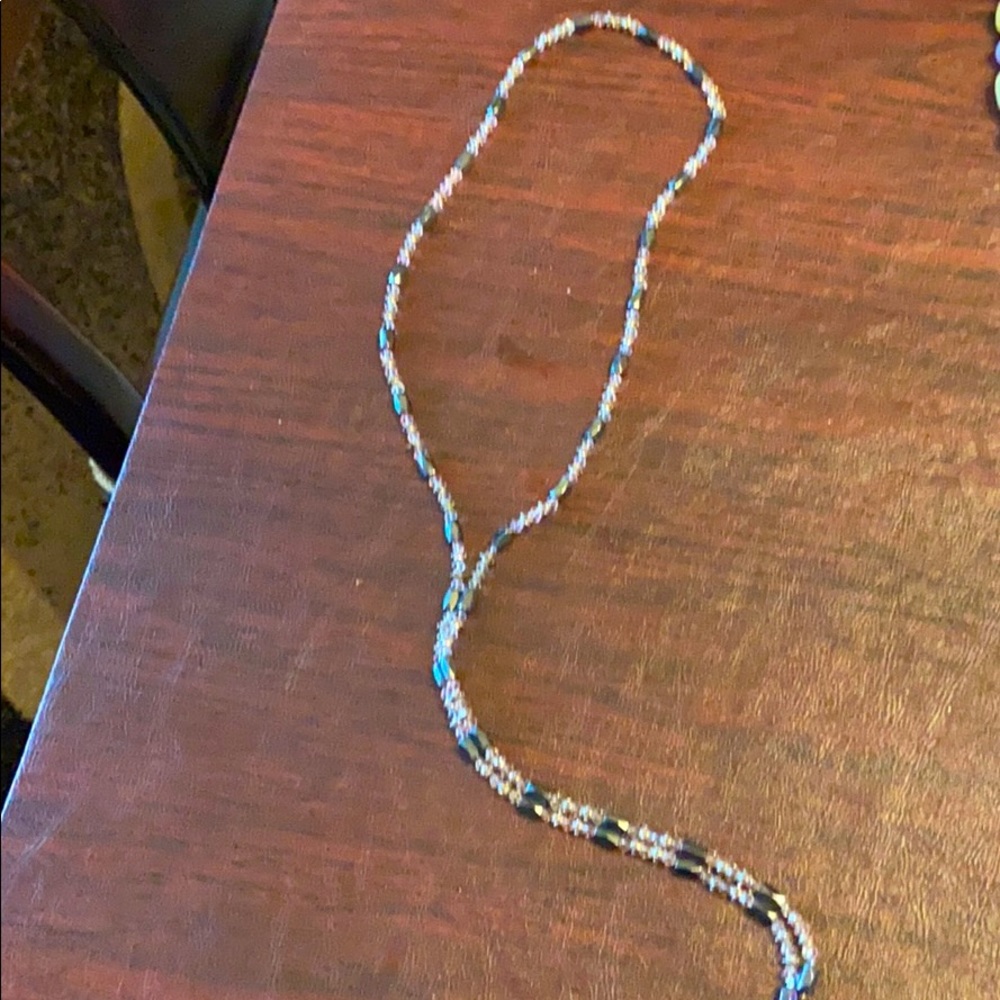 Magnetic bracelet or necklace